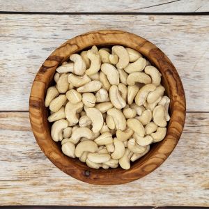 Bio ganze Cashewkerne in Premium-Rohkostqualitt